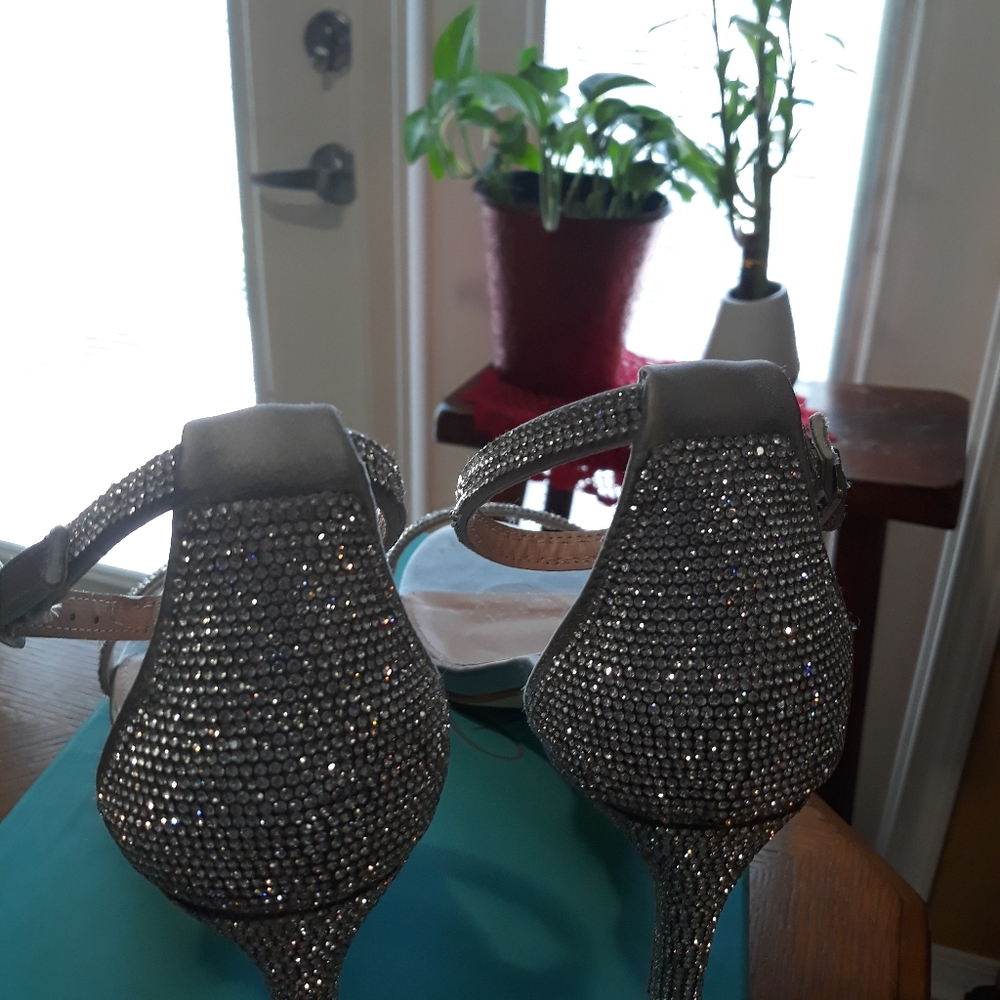 L lorraine Rhyme Stone heels - Picture 3 of 6